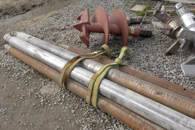 地盤改良機　ロッド 羽