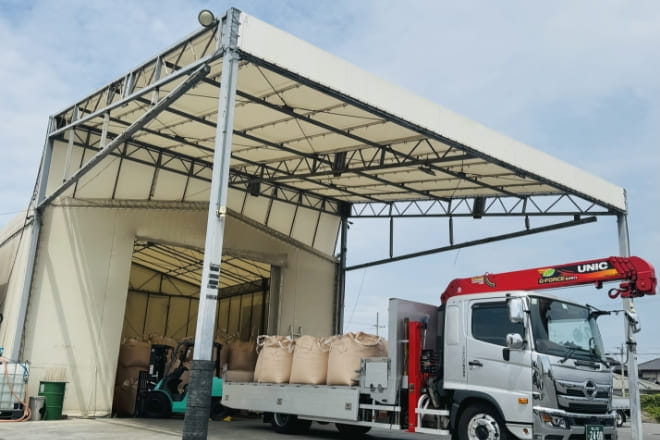 セメント倉庫（北）