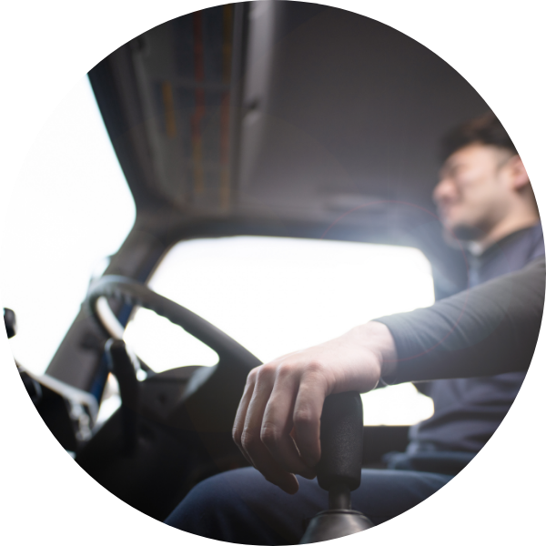 重機やトラックの安全運転